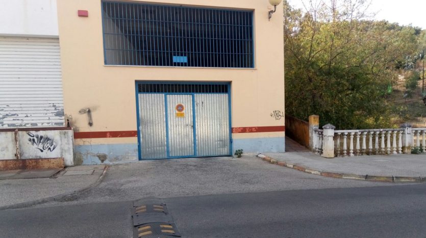Venta plaza garaje Ubrique Zona Hipersol